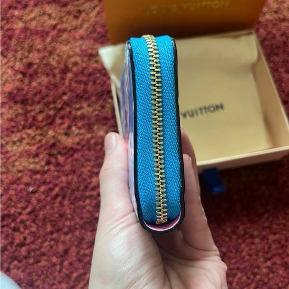 Louis Vuitton limited edition wallet - Picture 3 of 8